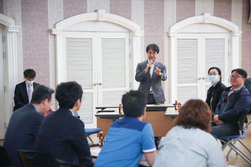 Young-7457.jpg 이미지