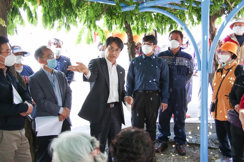 Young-7528.jpg 이미지