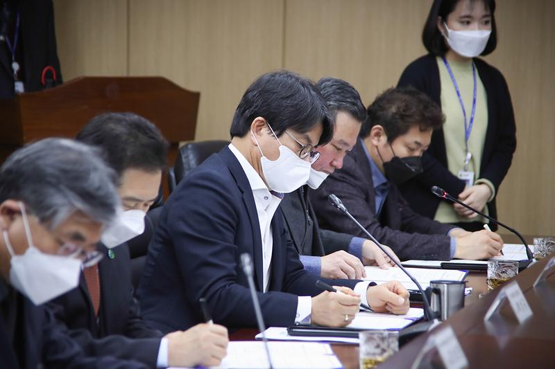 Young-7666.jpg 이미지