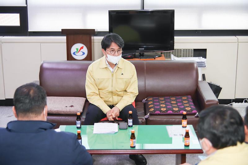 Young-7922.jpg 이미지