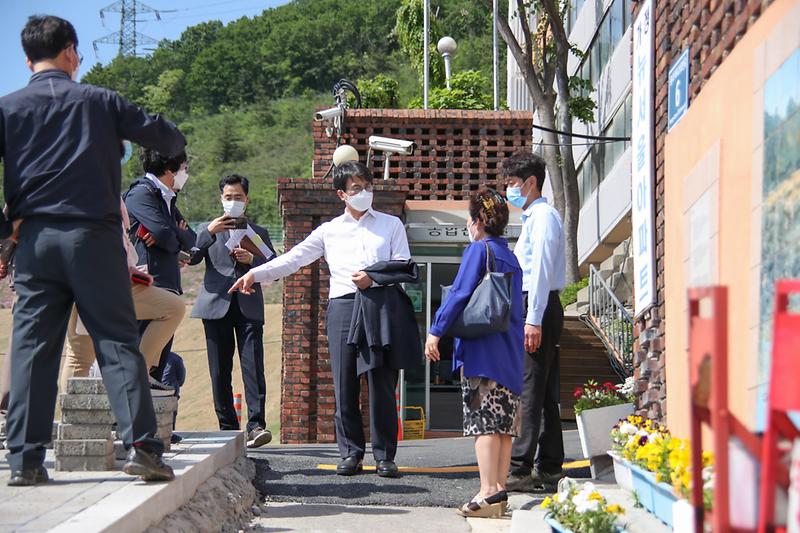 Young-7984.jpg 이미지