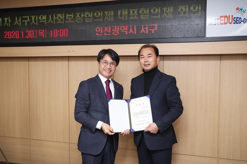 Young-8604.jpg 이미지