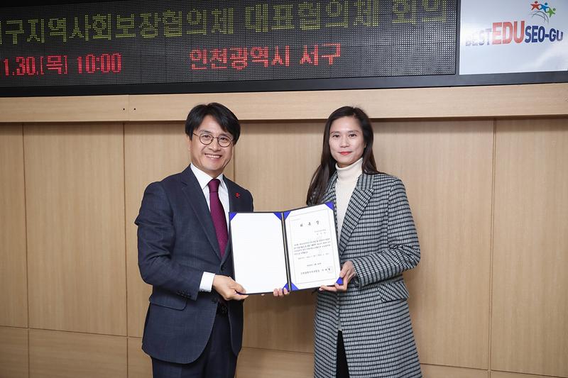 Young-8612.jpg 이미지