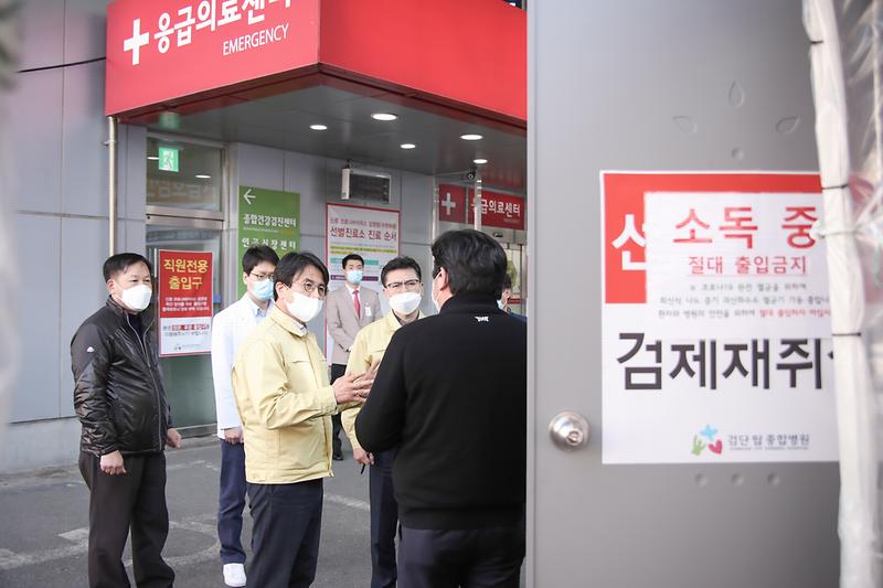 Young-8800.jpg 이미지