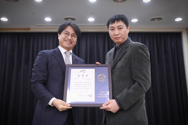 Young-9355.jpg 이미지