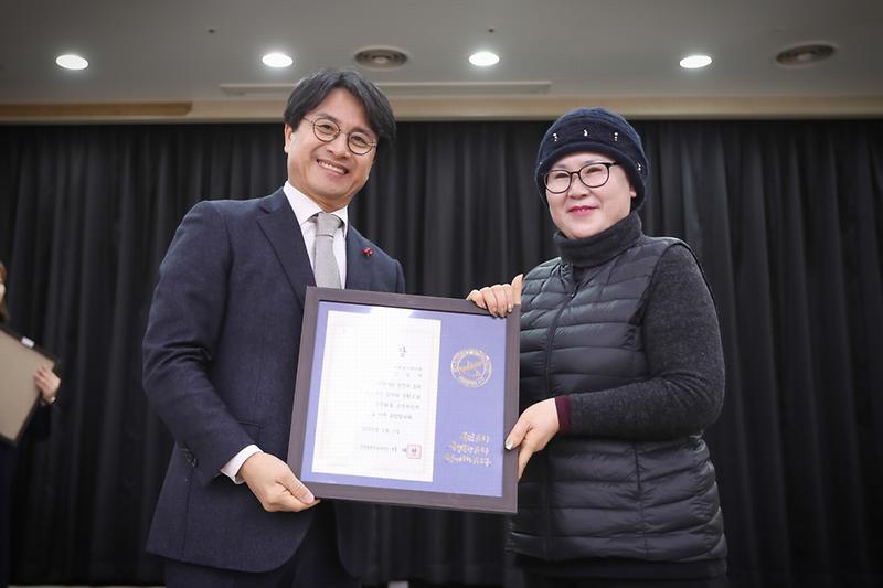 Young-9381.jpg 이미지