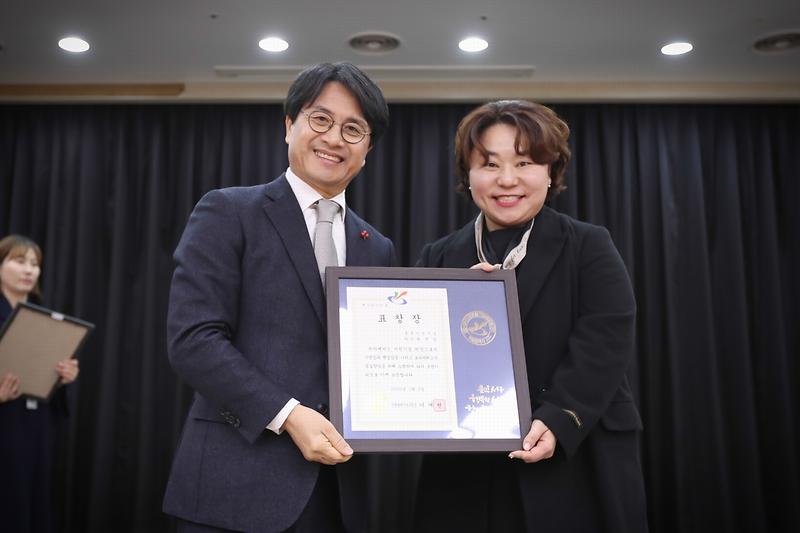 Young-9489.jpg 이미지