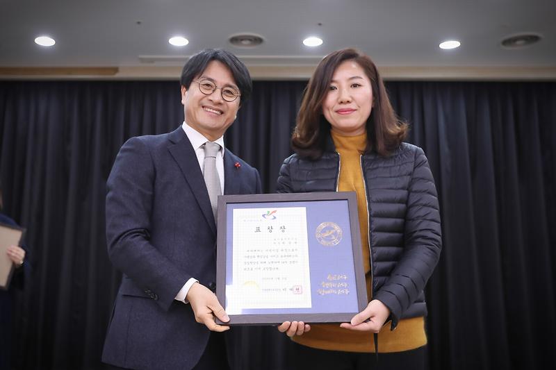 Young-9496.jpg 이미지