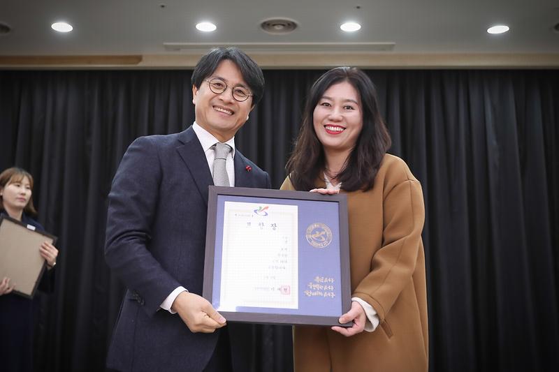 Young-9623.jpg 이미지