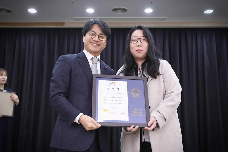 Young-9643.jpg 이미지