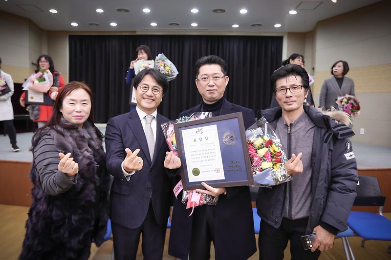 Young-9687.jpg 이미지