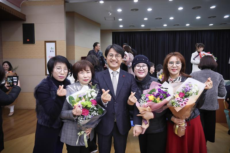 Young-9709.jpg 이미지