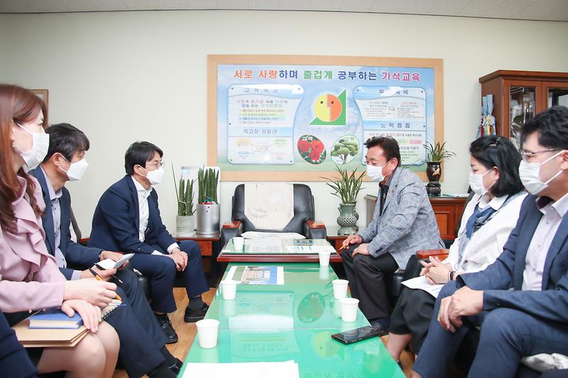 Young-9743.jpg 이미지