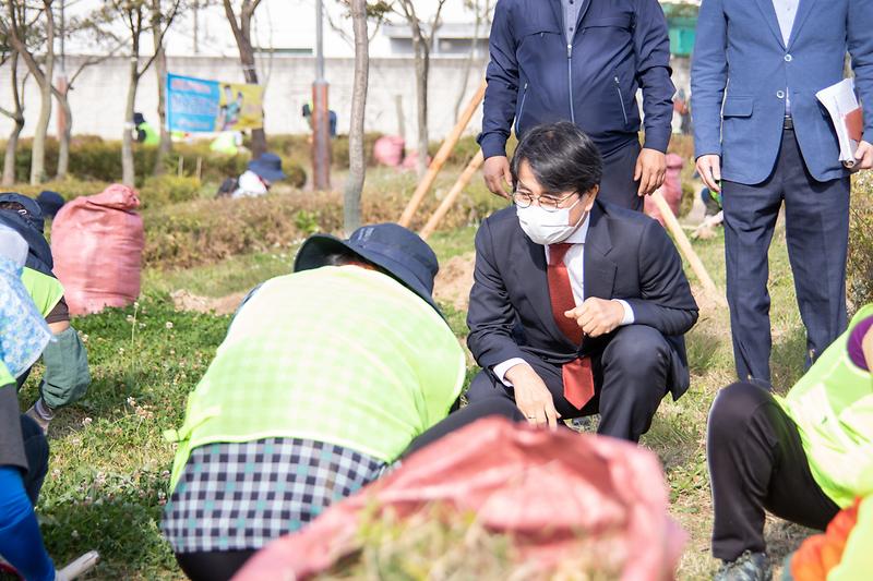 Young-9992.jpg 이미지