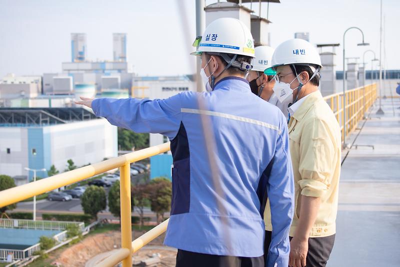 Young-1443.jpg 이미지