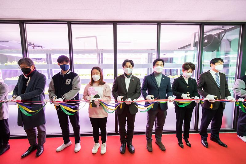 Young-7826.jpg 이미지