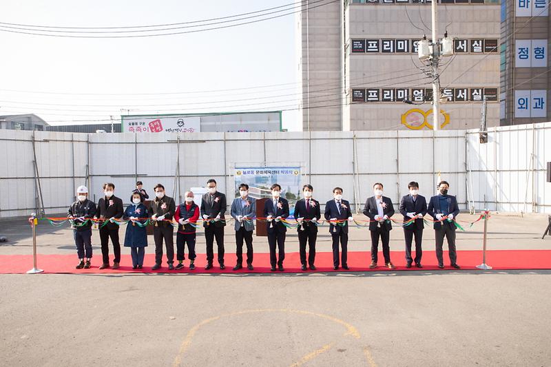 Young-8130.jpg 이미지