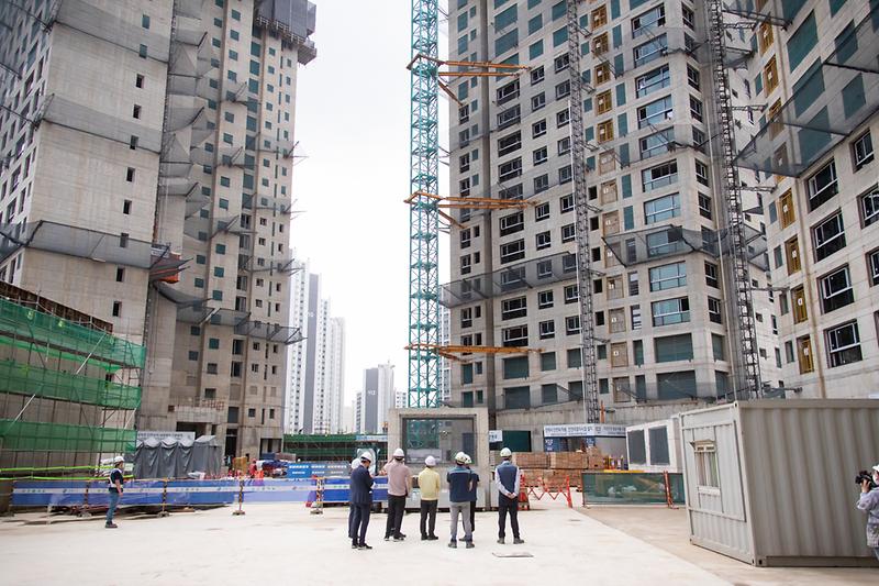 Young-8251.jpg 이미지