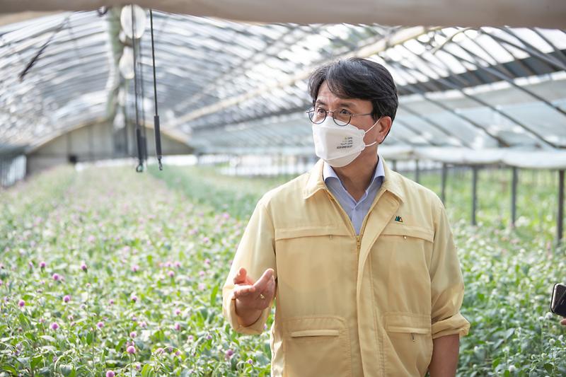 Young-8548.jpg 이미지