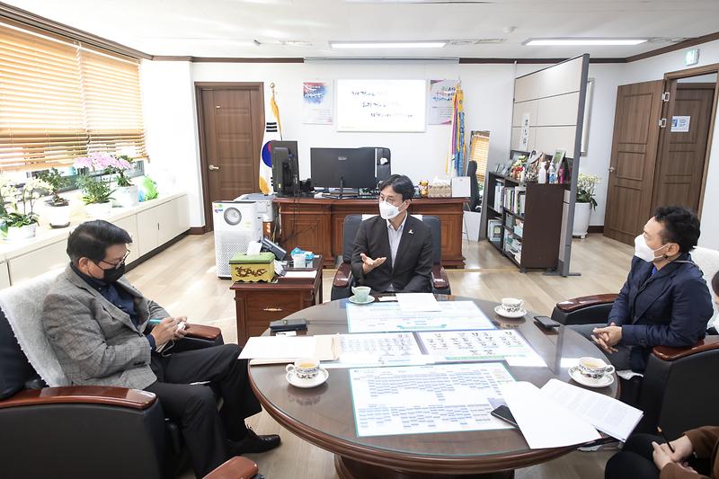 20211028 언론인클럽 인터뷰 사진