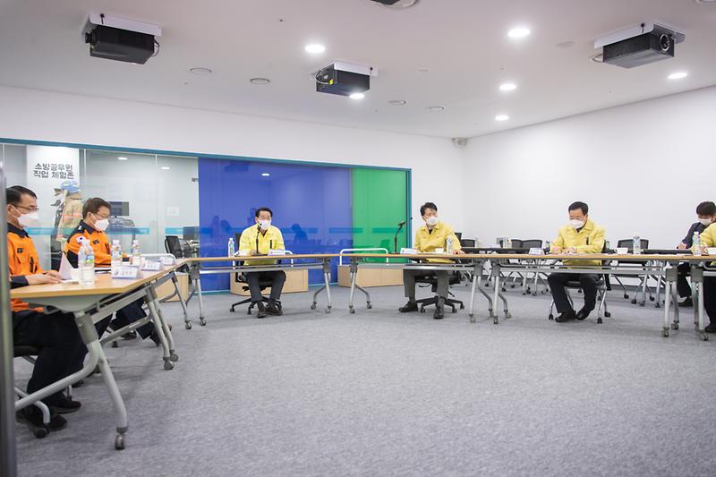 Young-4147.jpg 이미지