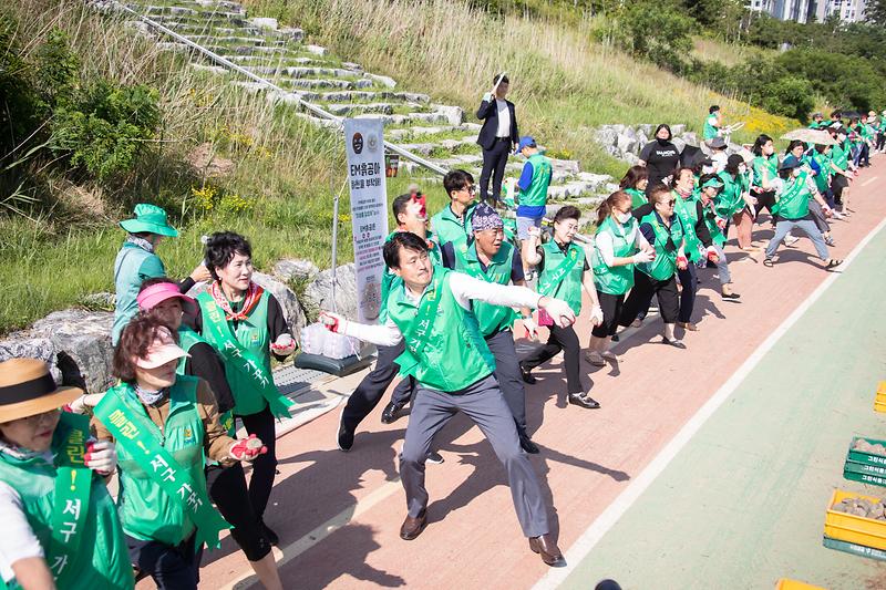 Young-4214.jpg 이미지