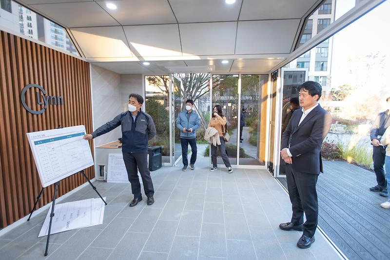 Young-5616.jpg 이미지