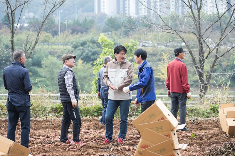 Young-6337.jpg 이미지