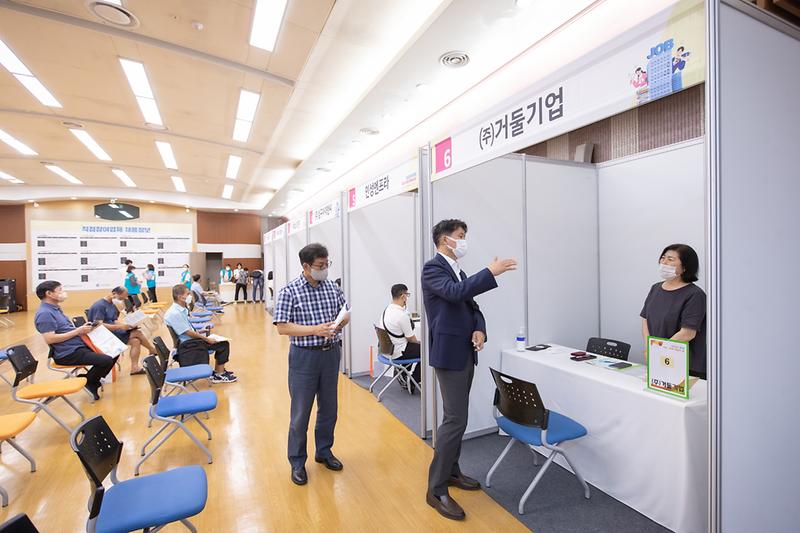 Young-7091.jpg 이미지