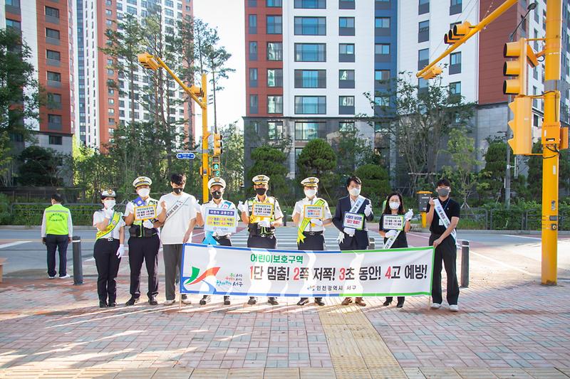 Young-7922.jpg 이미지