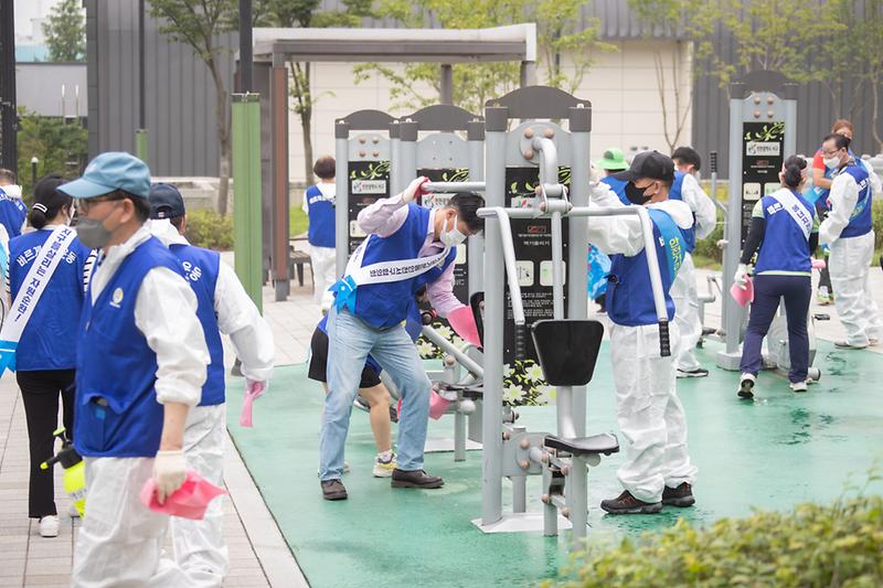 Young-9048.jpg 이미지