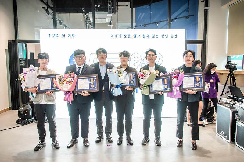 Young-9203.jpg 이미지