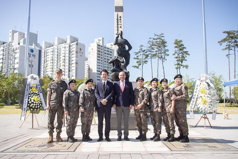 Young-0870.jpg 이미지