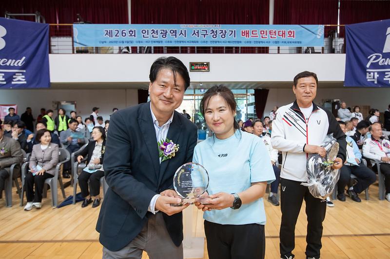 Young-1556.jpg 이미지