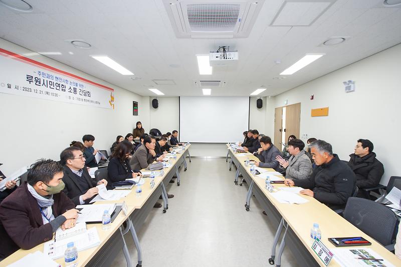 Young-1973.jpg 이미지