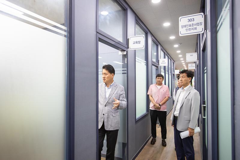 Young-2173.jpg 이미지