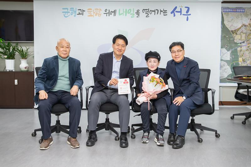 Young-2918.jpg 이미지