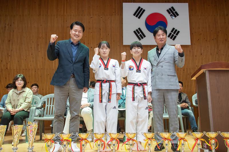 Young-3200.jpg 이미지