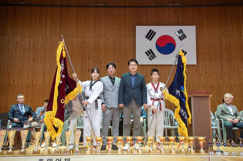 Young-3231.jpg 이미지