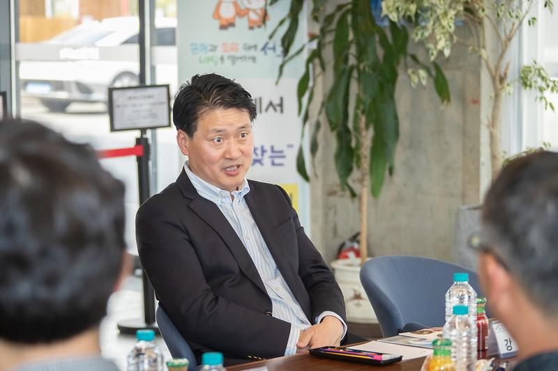 Young-3334.jpg 이미지