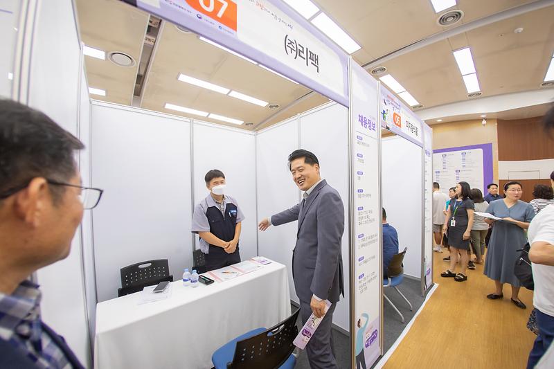 Young-3346.jpg 이미지