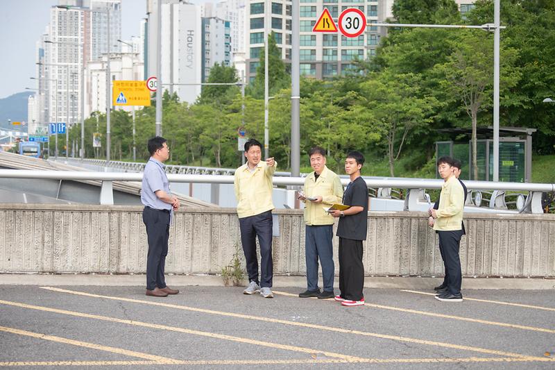 Young-4308.jpg 이미지