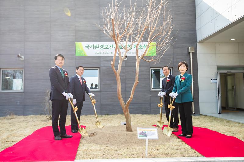 Young-4668.jpg 이미지