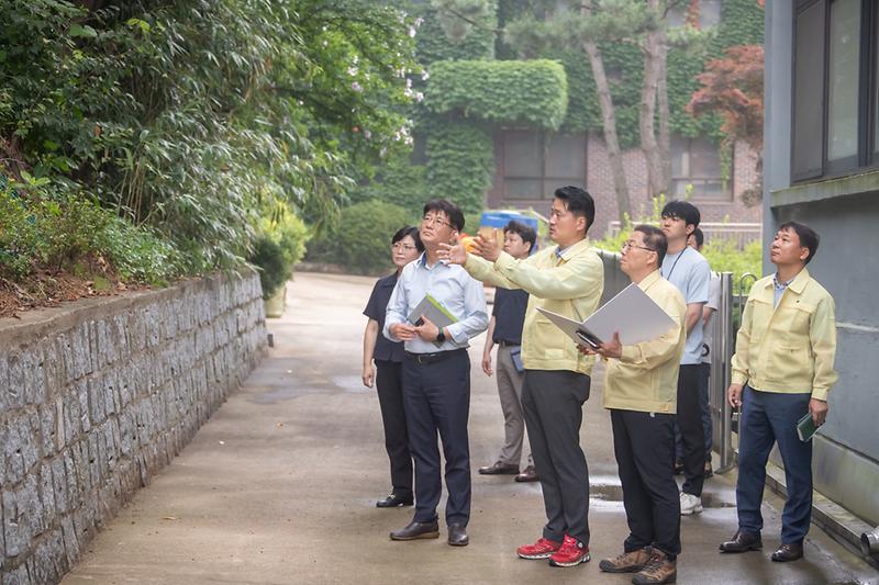 Young-4943.jpg 이미지