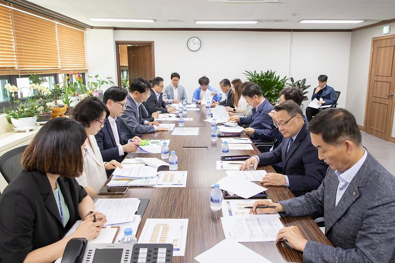 Young-5347.jpg 이미지