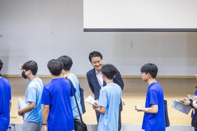 Young-5367.jpg 이미지