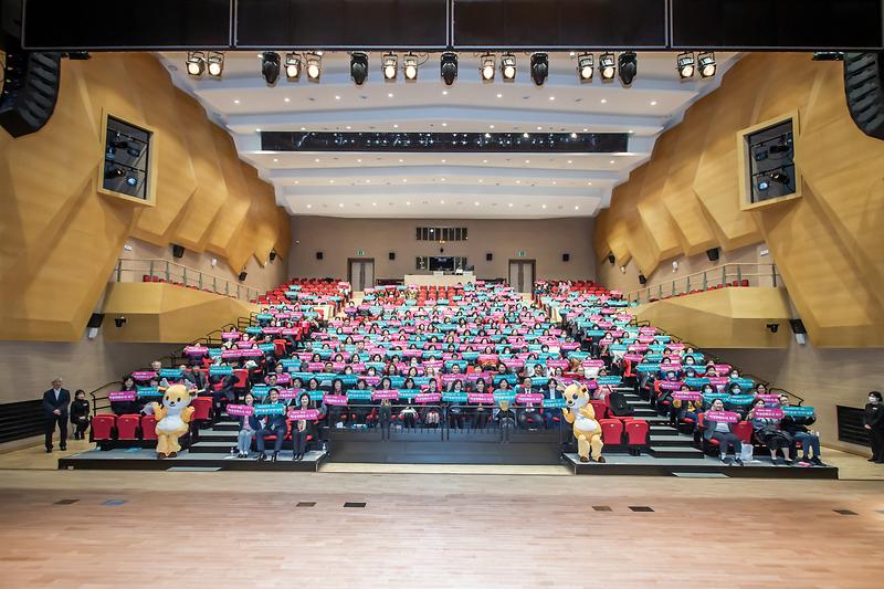 Young-6058.jpg 이미지