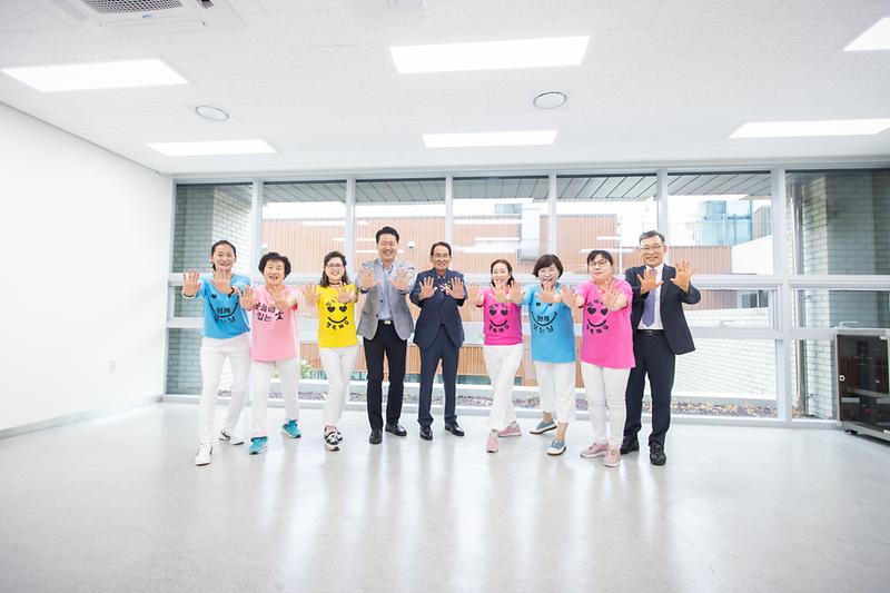 Young-6510.jpg 이미지