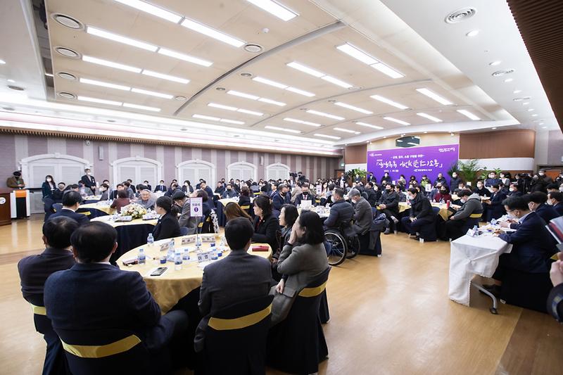 Young-6899.jpg 이미지