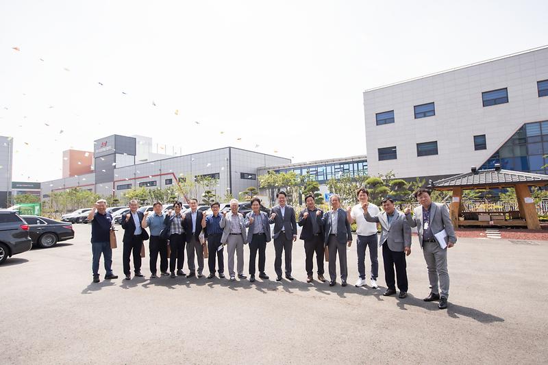 Young-6925.jpg 이미지